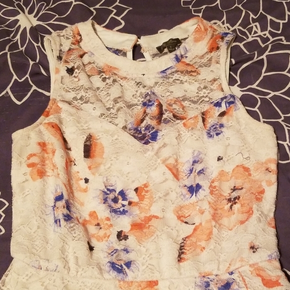 Floral Dress - Picture 2 of 5